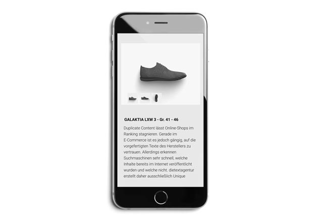 Schuhmodell als Produkt in einem Onlineshop auf dem Smartphone